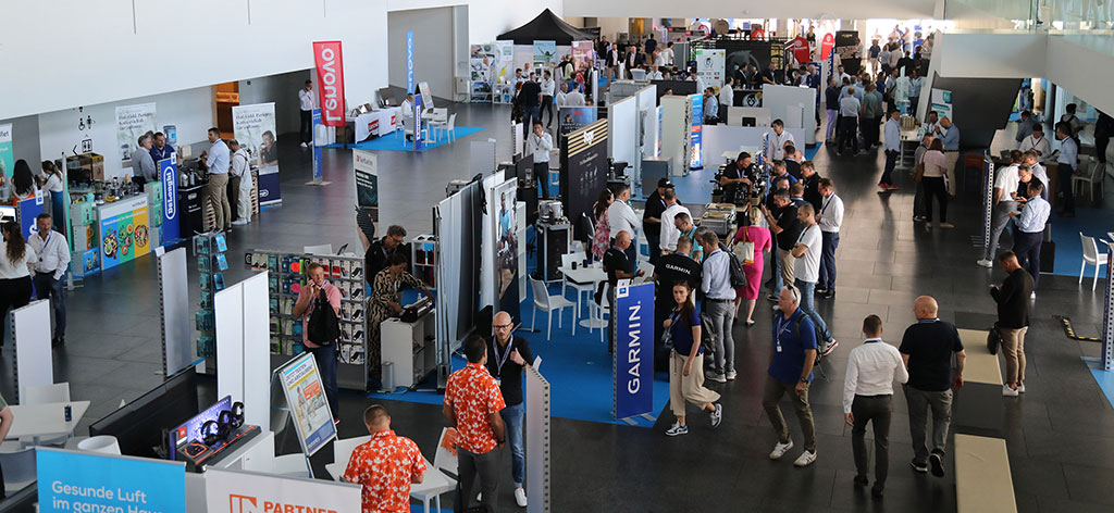 Zahlreichen Aussteller präsentierten auf der Euronics Summe Convention den Händler Ihre Geräte.