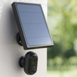 Hama bringt Akku-WLAN-Kamera mit Solar Panel