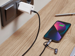 Speed Charger und neue Daten- & Ladekabel von Varta