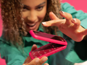 Klassiker Nokia 2660 Flip kommt jetzt in Pop Pink und Lush Green