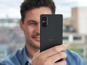 Sony präsentiert Premium-Smartphone Xperia 5 V