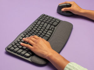 Logitech präsentiert mit Wave Keys eine neue ergonomische Tastatur