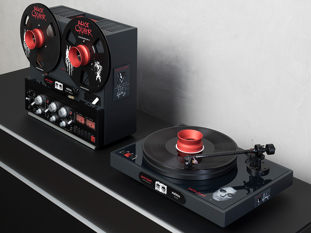 Revox präsentiert Alice Cooper Tonbandmaschinen und Plattenspieler