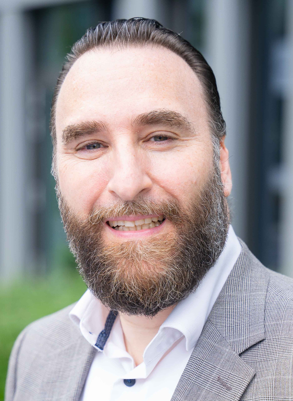 Verbatim Global CEO Clive Alberts